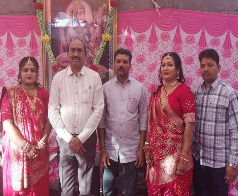 UndhadBavkubhai's tweet photo. આજરોજ વડિયા તાલુકાના ખાનખીજડીયા ગામે મિસ્ત્રી પરિવારના આંગણે શુભ પ્રસંગે https://t.co/avXgZ7jL3f