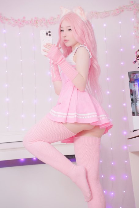 Skirt or pants? Honestly I prefer skirts, you know for what reason ;) ✨ https://t.co/cBqHGOZsiW