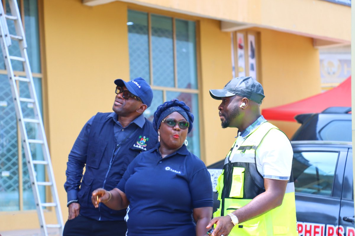 followlasg's tweet photo. signage in the Oniru axis of the state. LASAA is taking the right steps towards creating a more aesthetically pleasing urban environment.
@jidesanwoolu @drobafemihamzat @gboyegaakosile @gbenga_omo @BSaluHundeyin @Mr_JAGs
#LASAA
#AGreaterLagosRising
#LASG https://t.co/3OkUAzhjDA