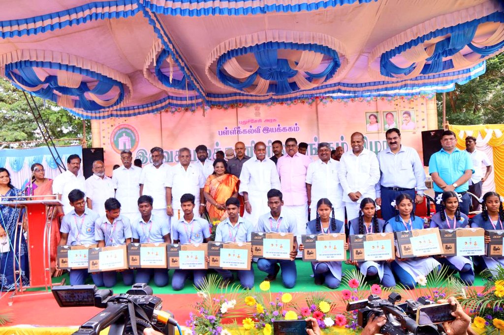 DrTamilisai4BJP's tweet photo. Inaugurated free Laptop Distribution to Government Higher Secondary School Students in #Puducherry.Organised by Directorate of School Education at 
Government Girls Higher Secondary School,Kathirkamam, 
Puducherry.alongwith Hon'ble CM N.Rangasamy,Hon'ble Speaker @embalamrselvam ,Hon'ble Minister Shri.@ANamassivayam,MLAs & Officials.

Education is the key that 
unlocks the doors of students potential, allowing each student to develop their unique talents and capabilities. With the right tools, there are no limits to what you can achieve.Digitalization in education,health & day to day financial transaction are the Visionary initiatives of Hon'ble @PMOIndia Shri.@narendramodi ji in #NEP2020.

Congratulations to 
the students receiving laptops today.These devices be instrumental in your journey of discovery and achievement.Use them to create, innovate, and contribute to making this world a better place.