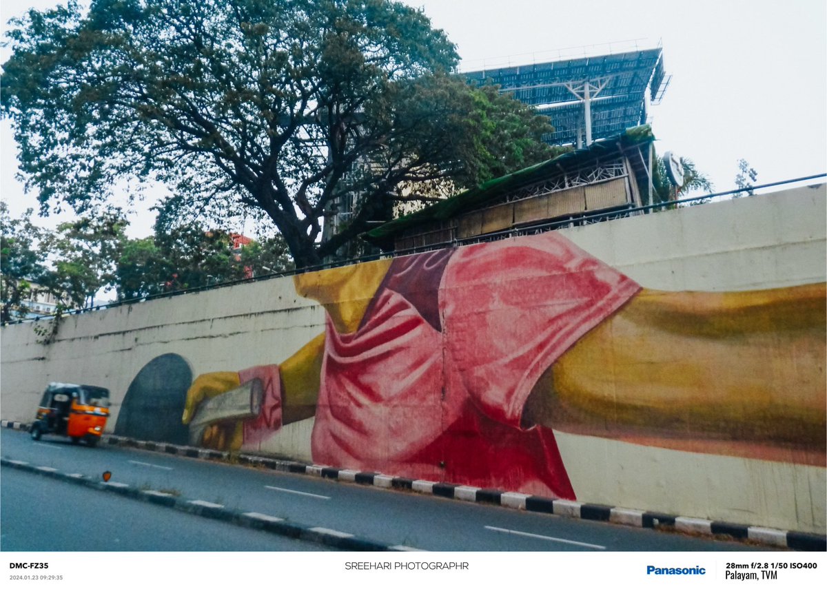 svsorion's tweet photo. When concrete and nature collide, art comes alive. 
Clicked with Lumix fz35 
#streetphotography #filmsimulation 
#streetart #graffiti #urbanart #mural #streetartistandnature #lumix #lumixfz35 https://t.co/8TiXZLMEuT