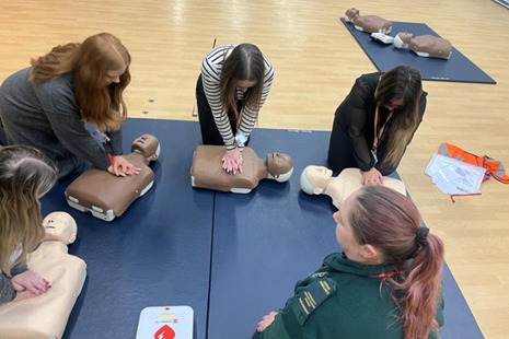 A massive thank you to #LondonAmbulance who provided London Lifesavers training to our Year 8s. An amazing programme supporting schools to teach lifesaving skills to our young people and staff. #Year8 #LondonLifesavers #LondonAmbulance #NHS #Caring #Respect #Teamwork #CRT