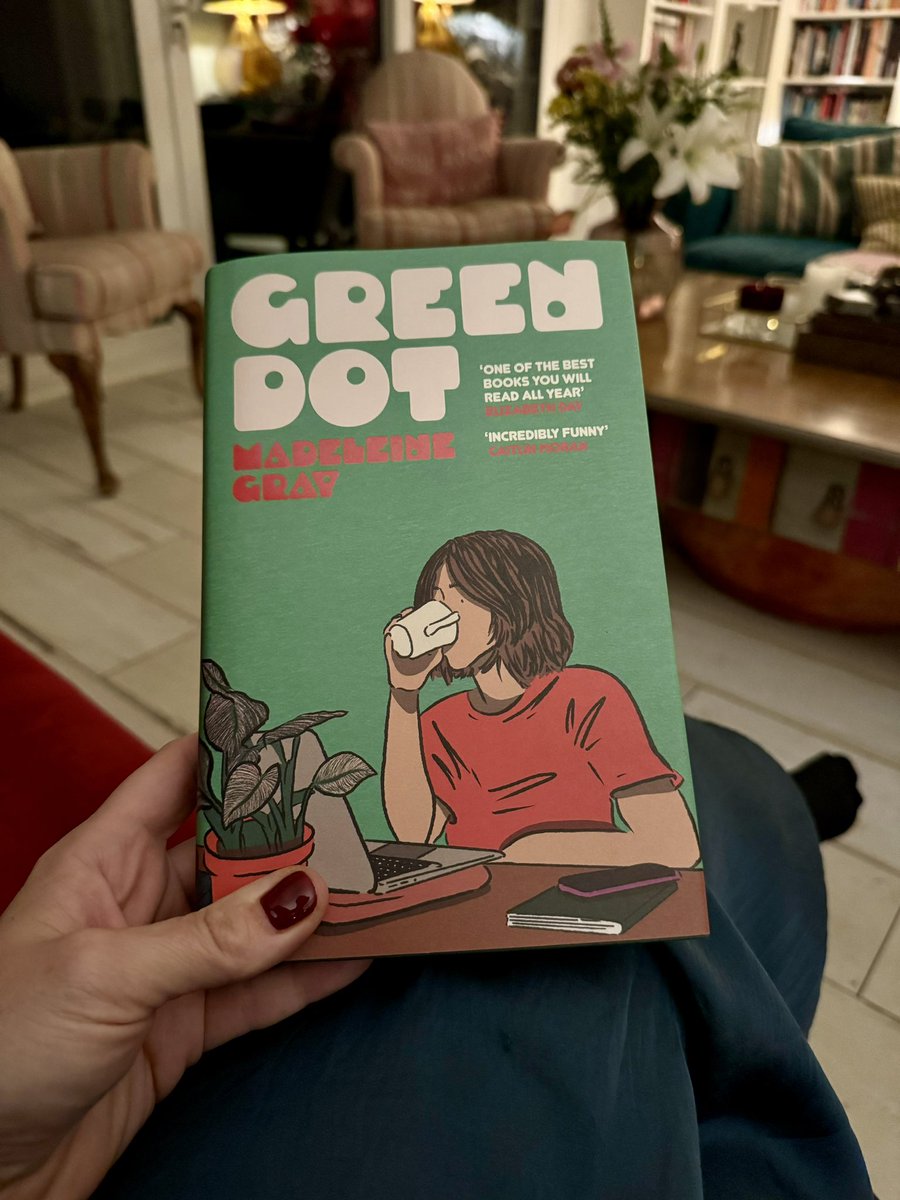 I spent a lot of time shouting at Hera in my head & feeling how uncomfortably recognisable it all was. #GreenDot by @gray_madeleine_ will make you laugh but also make you so sad & so angry. How does such an ordinary, weak man hold complex, brilliant Hera in thrall? Brilliant 🟢