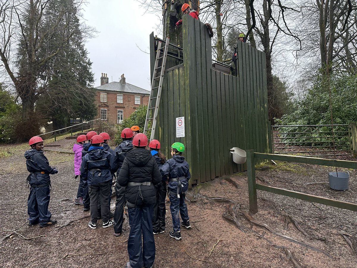 MrMcNulty3's tweet photo. The primary 7’s we’re flying through the Forrest on the zip wire at Lockerbie manor! @StBlanesGCC https://t.co/VdUDoKBX1K