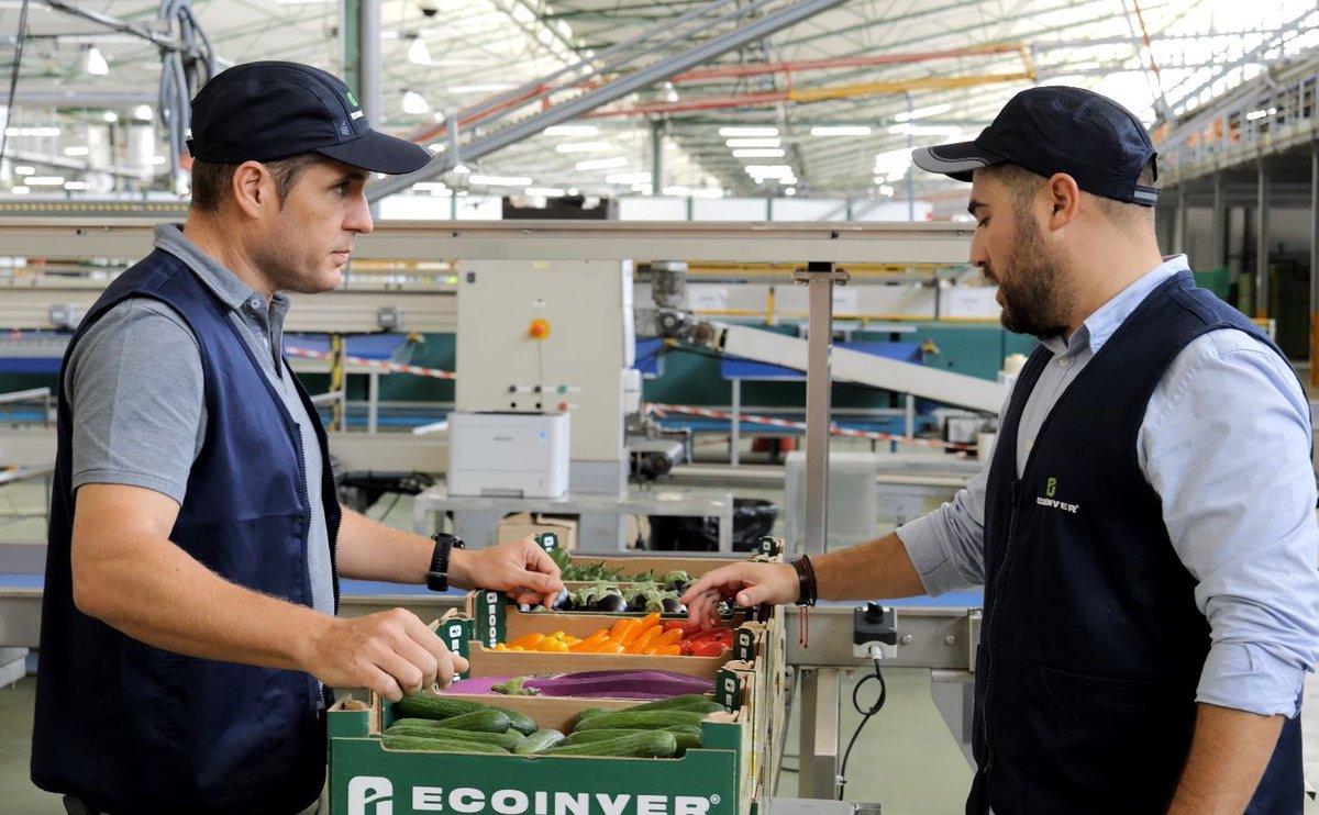 FHALMERIA's tweet photo. .@ecoinver cultiva oportunidades para los agricultores locales.
https://t.co/qDhTG3URFV https://t.co/zpO7429rL1