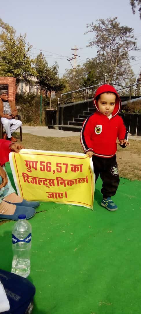 AAKASHS40341322's tweet photo. क्यू ओ खट्टर तू अपनी करे बडाई , 56,57 की इब तक अलीॅ हियरिंग क्यू ना लगवाई।
#Group_56_57_Early_hearing
@TheLallantop @mlkhattar @narendramodi @AmitShah @JPNadda @BjpBiplab @cmohry https://t.co/TliF5NKC30