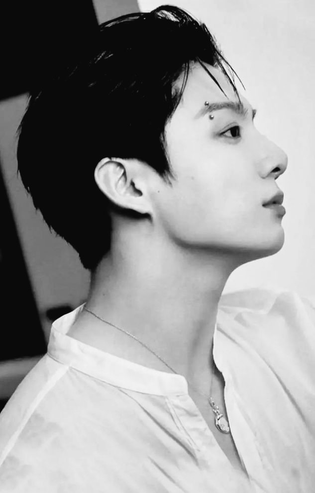 meyrakee's tweet photo. 𝔼𝕟𝕚𝕞𝕒 — 𝐓𝐚𝐞𝐊𝐨𝐨𝐤!𝐀𝐔

Dia hanyalah tawanan cacat yang terpaksa menghuni istana 𝘩𝘢𝘳𝘦𝘮 untuk melahirkan keturunan Enigma yang agung. https://t.co/inAmxshN66