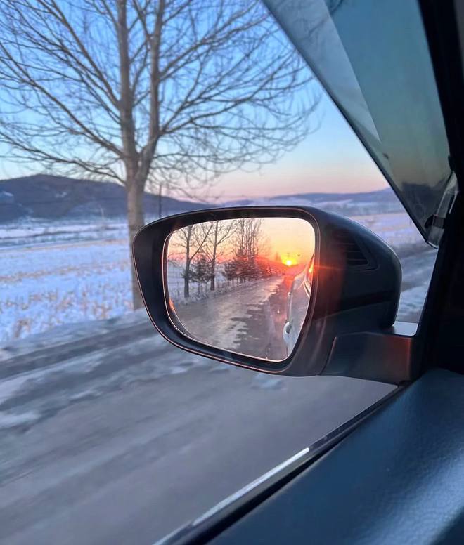 Khongmalai_ploy's tweet photo. I like the view at the morning time with sunrise 🌄 https://t.co/ZS1rDfIMTv