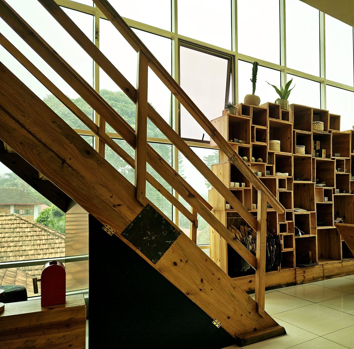 HagitAdler84724's tweet photo. Love this #bookshop #inzora at #inzorarooftopcafe #Kigali https://t.co/ef4e9xw2KN