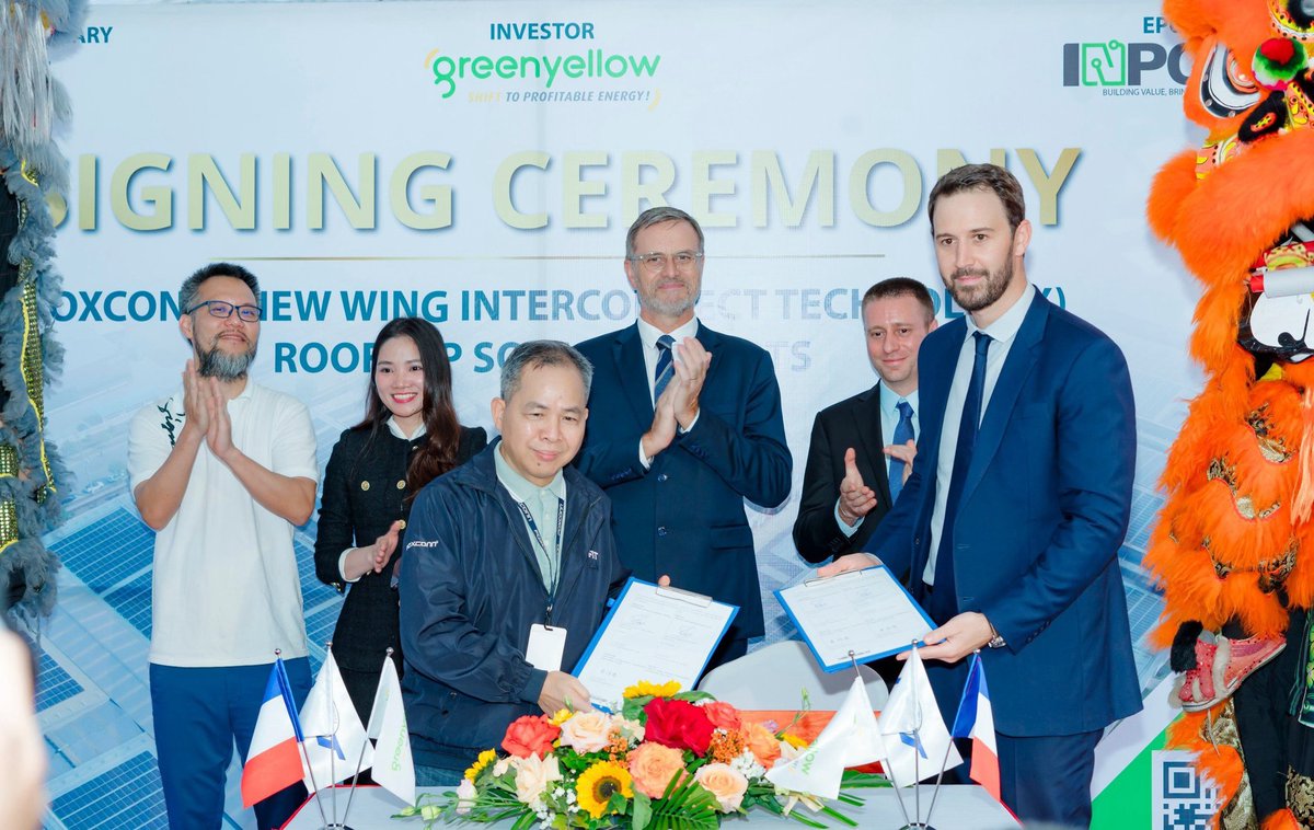 PriouxSebastien's tweet image. Proud to celebrate Foxconn Interconnect second deal for a 10MW solar PPA on their factory in Bac Giang, in presence of French Ambassador Olivier Brochet. Keep delivering meaningful projects. #jetp #pdp8 @FranceAuVietnam  @greenyellow @HonHai_Foxconn