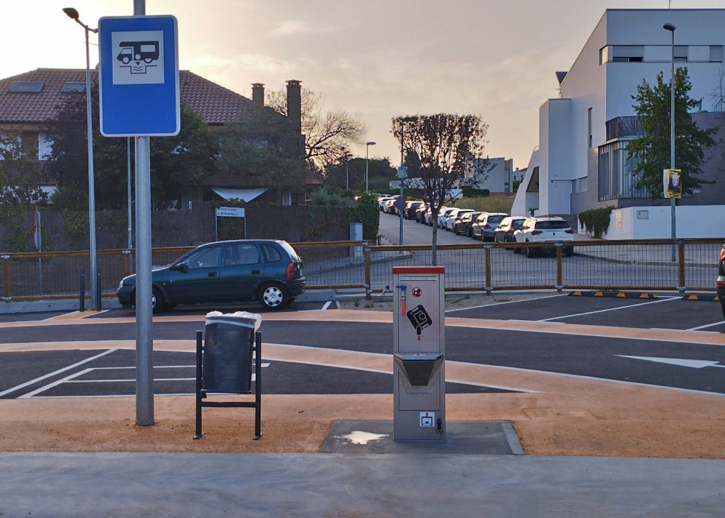 Columna de vaciado V-304 RP de #CamperWcWash en el área de autocaravanas de #Matadepera.
¿Quieres saber más de este producto? 👉 bit.ly/v-304
Si quieres equipar tu área de #autocaravanas, contacta con nosotros:
￼
 ☎️ +34 697 30 32 41
￼
 💻  area13.cat