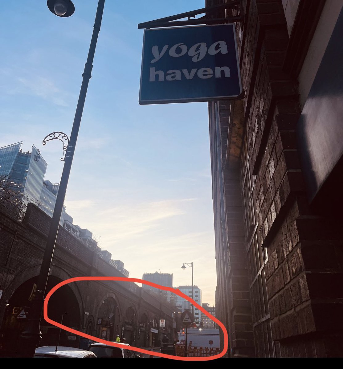 Tom Bower Brum tweet media