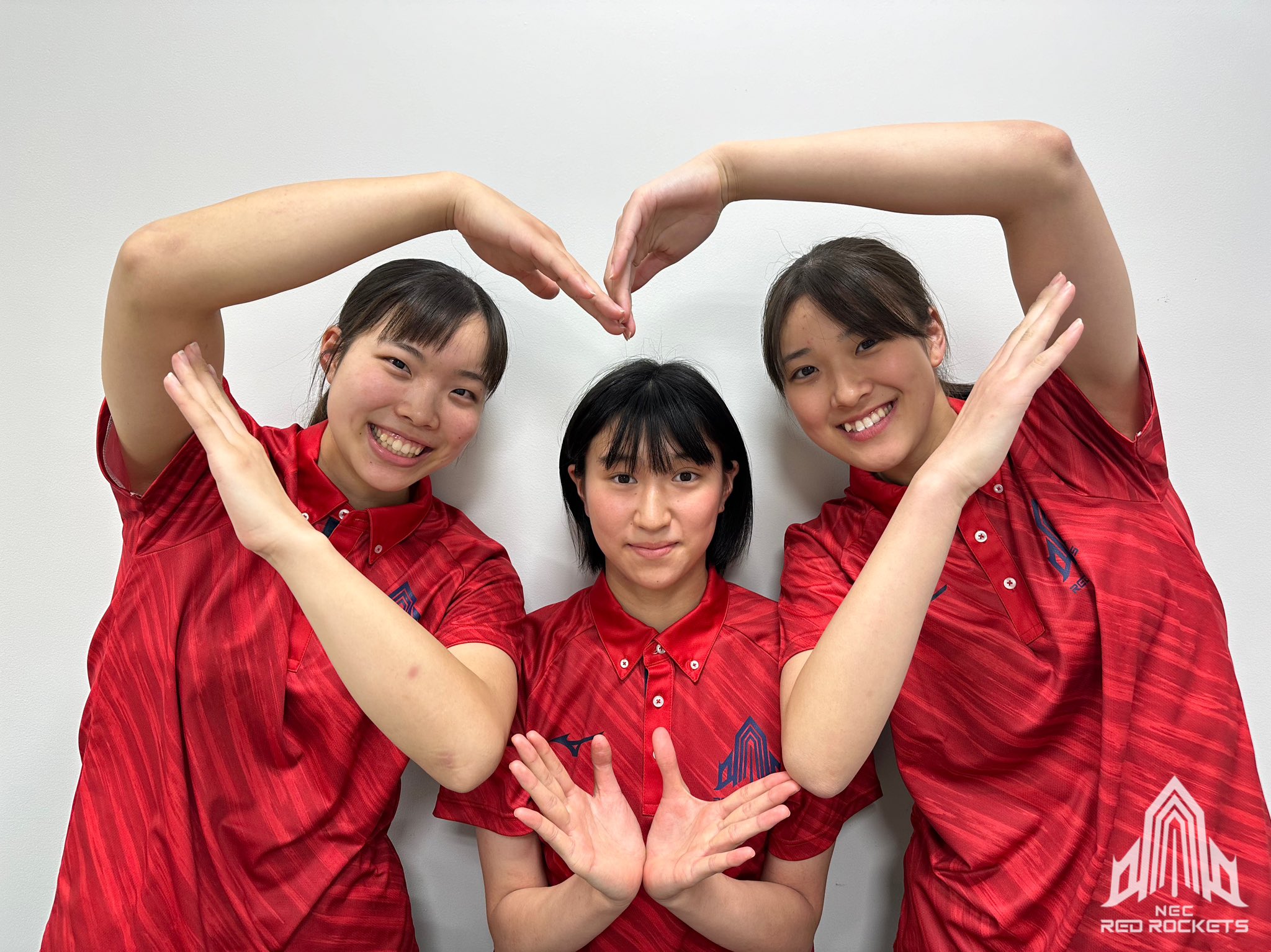 NECレッドロケッツ川崎　伊藤一葉　直筆サイン入り　ユニフォーム　年代別日本代表 NECレッドロケッツ川崎 伊藤一葉 直筆サイン入り ユニフォーム