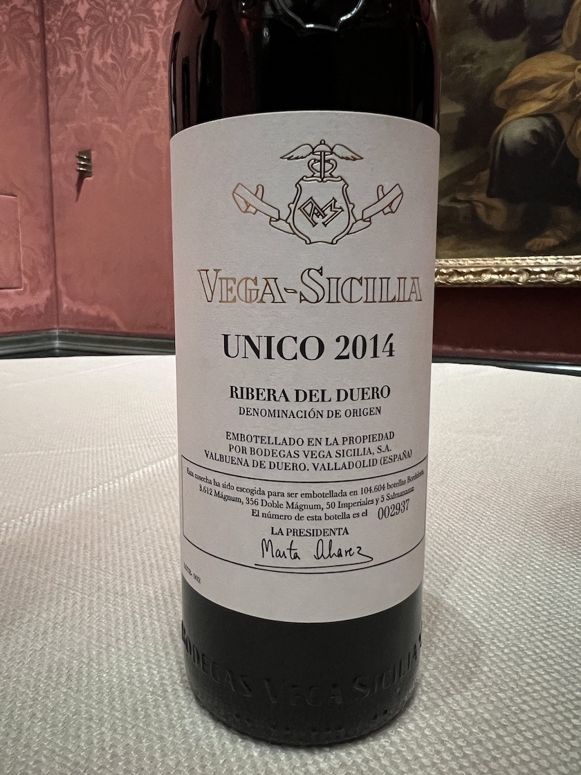 Last night the magnificent new Unico 2014 was launched at London's National Gallery. It was an historic occasion, surrounded by Spanish art. While writing about the new wines I also recall a visit to Vega Siclia to find out how this wine is made. Click the-buyer.net/insight/unico-…