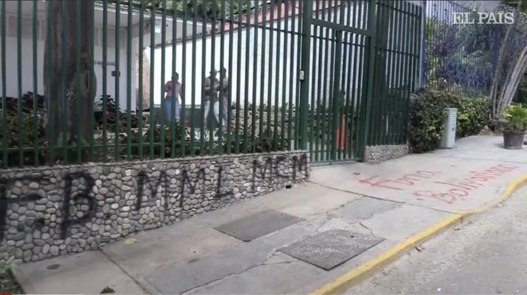 #Venezuela: como directora ejecutiva de <a href="/caslainstitute/">Casla Institute</a> quien lleva la denuncia de Persecución ante la <a href="/IntlCrimCourt/">Int'l Criminal Court</a>
del Partido <a href="/VenteVenezuela/">Vente Venezuela</a>, he enviado al Fiscal @KarimKhan la actualización de la
nueva ola de Persecución Sistemática Generalizada contra dicho Partido,