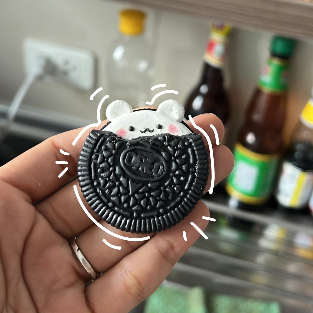 bussaba_NFT's tweet photo. Cookie ham magnet เเม่เหล็กติดตู้เย็นจัดวางจำหน่ายแล้วจ้า 👉🏼 https://t.co/a8KMXhunaO   #artclay #art #hamster #magnet #ilustration https://t.co/egN3ZYJ0uu