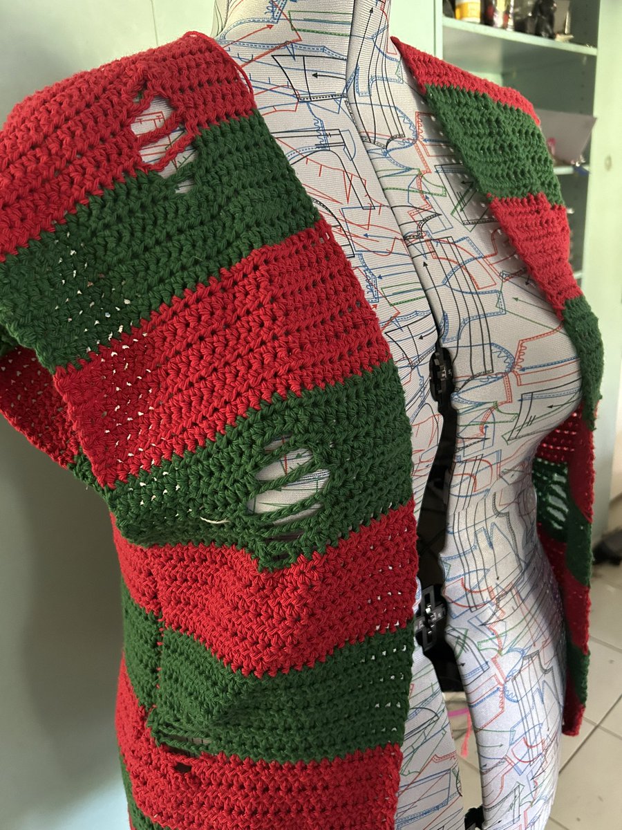 Just a sleeve and some ribbing to go on my Freddy cardigan
#crochet