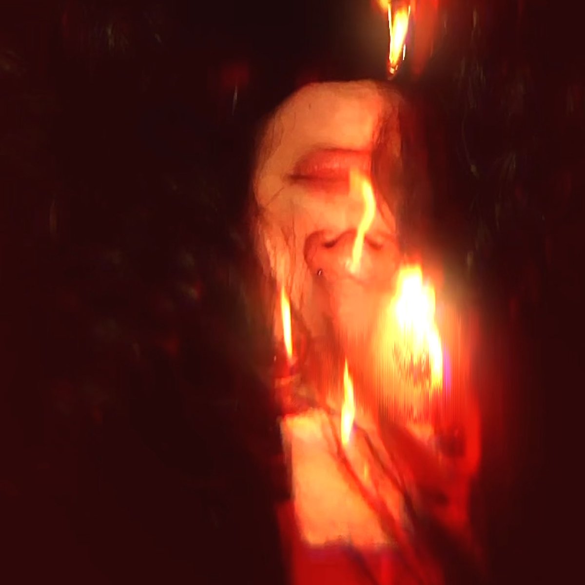 0:00 New
              Single
                     強がり半分　
　　　　　　　　　   release

Prod by snow
Mixed &amp; Mastered by <a href="/Lui_Moramisu/">Lui / モラトリアミスト</a> 
Designed by me

強がりで天邪鬼