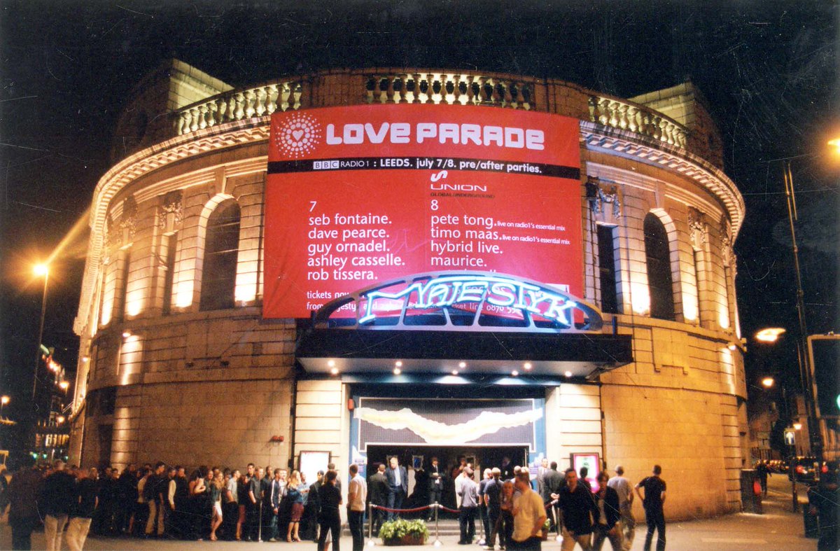 A blast from the past. Previously, the Majestyk nightclub on City Square – now The Majestic that is home to @Channel4 and @CaesarsSports. This image is from June 2000, when the nightclub held an event in conjunction with the Love Parade festival at Roundhay Park in #Leeds.