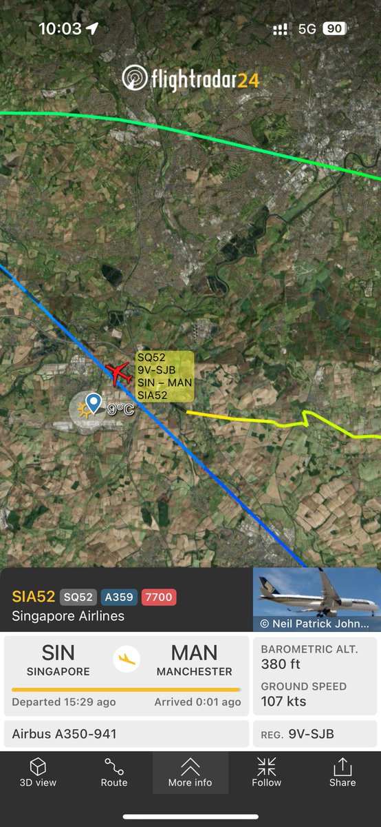 baw242's tweet photo. @flightradar24 Really odd track and <100kts ground speed most of the approach https://t.co/gShBzhWiRx