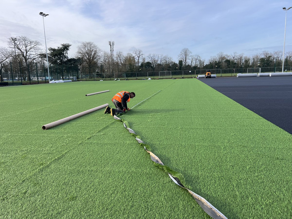 DFearnclssports's tweet photo. Carpet installation underway on @CLSsport @FootballFoundtn project at @BCSCSonning @lano_sports https://t.co/46evWxj4ua