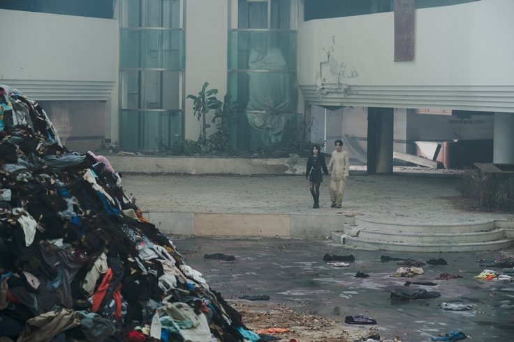 UniversBTS_'s tweet image. 📸 Fotos de Taehyung e IU no MV de 'Love wins all' divulgadas pelo Melon Magazine. ❤️

[+]