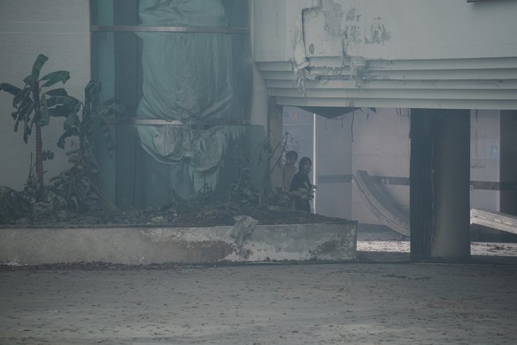 UniversBTS_'s tweet image. 📸 Fotos de Taehyung e IU no MV de 'Love wins all' divulgadas pelo Melon Magazine. ❤️

[+]