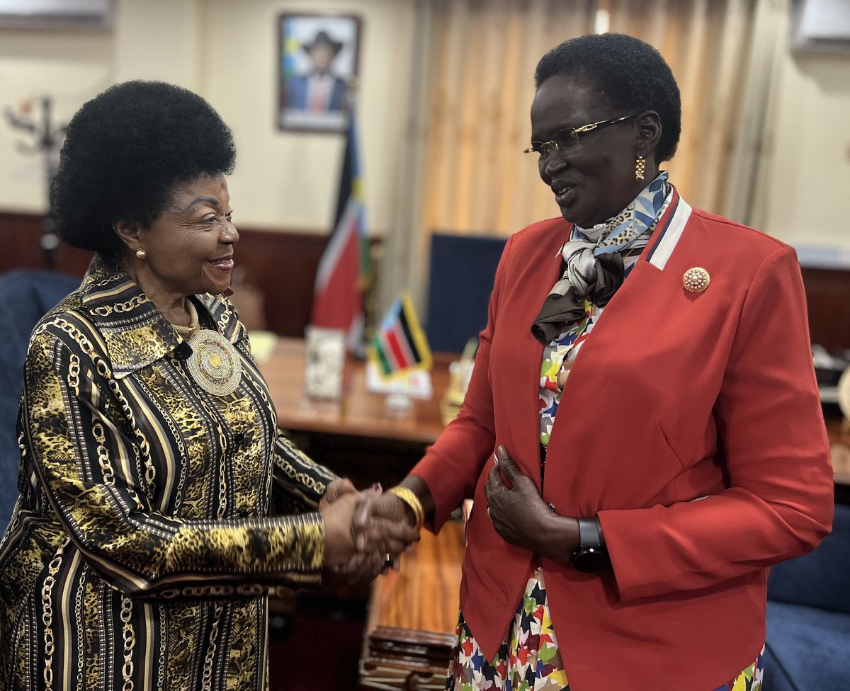 I met with a team from the Judicial Reform Committee, led by deputy chair, Lady Justice Joyce Aluoch. I shared my insights on adjusting &amp; reviewing our laws. 

As the JRC's work nears completion, we must continue to strive to shape a more just and efficient judicial system.