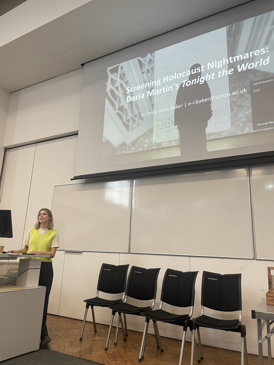 The first panel begins with @emily_baker18 (@BritishAcademy_ postdoc at @ParkesInstitute) with a paper on the video installation series “Tonight the World” by Daria Martin, which mediates the Holocaust dream diaries of her Holocaust survivor grandmother, Susi.