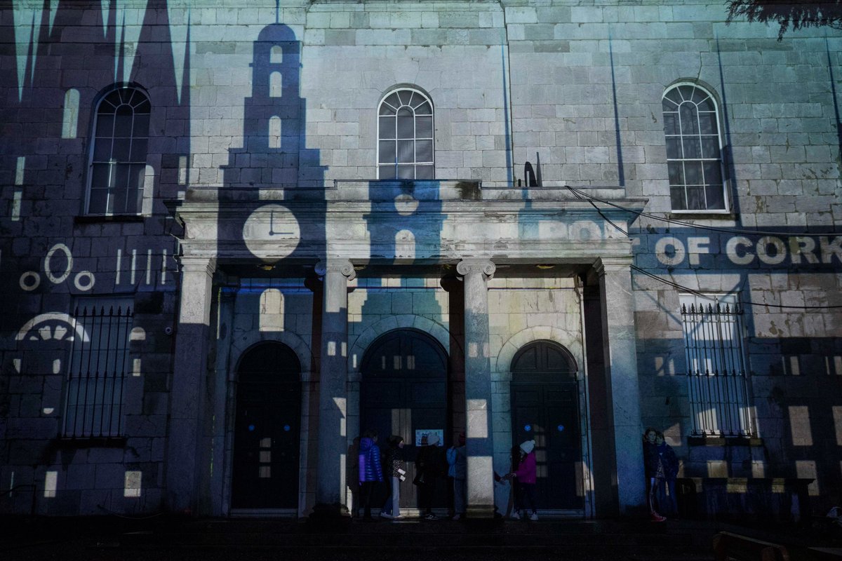 People of all ages are enjoying the stunning Tempus Futurum light projection by Brian Kenny on @Triskel_cork. Why not bring the family along to experience the captivating looped moving visual. It celebrates the intersection of art and environmental consciousness.