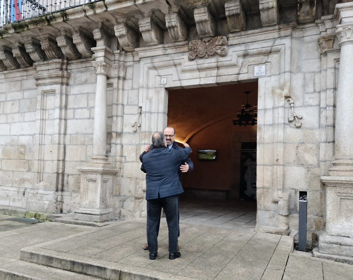 MoralaMarco's tweet image. Es un placer recibir a  @JavierPerezARGI en Ponferrada con motivo de la grabación de su mítico programa #ElArcon en @cyltv