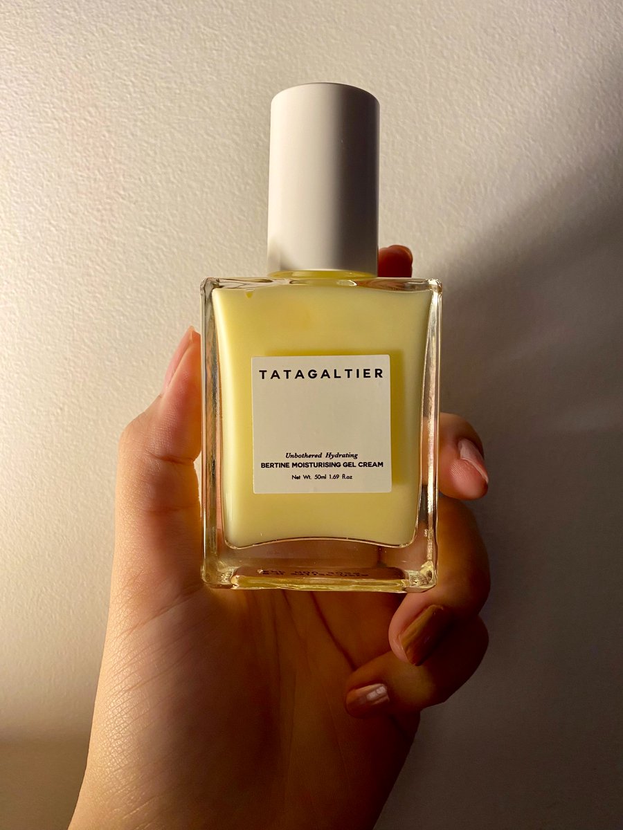 darkestdarkling's tweet photo. This is by far my ultimate favourite moisturiser! It’s @tatagaltier ‘s Bertine Moisturising Gel Cream or better known as #TehOlive🫒 And proud to say that it’s from a local brand 🇲🇾 💛💛💛 https://t.co/3A0XLtayIn