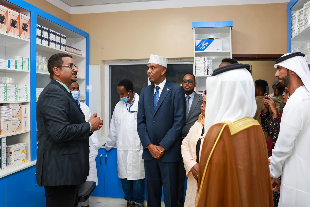 ileystv's tweet image. #WararkaMaanta: Ra'isal Wasaaraha dalka #Somalia Xamsa Cabdi Barre ayaa maanta xarigga ka jaray xarunta Isbitaalka Sheikh Zayid ee ku taala magaalada Muqdisho oo dib loo howl-galliyay. 

Isbitaalka ayaa waxaa maal-galisa dowladda dalka Isutagga Imaaraadka Carabta (#UAE).