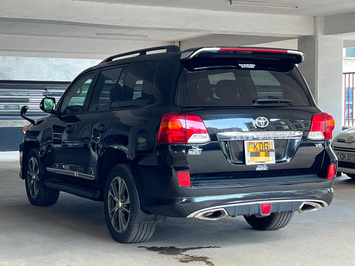 Toyota Landcruiser 200 SERIES
YOM: 2015
Drive: 4WD
Mileage: 41,000 km
Engine Size: 4600 CC
Fuel type: Petrol
Horse Power: 314 Hp
Transmission: Automatic
Torque: 450 Nm
Aspiration: Natural
KES 8,199,999
#Gardencitymall #kairo #nairobi #nuruokanga