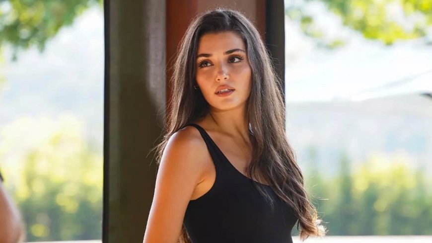 Turkishinsider's tweet photo. Ханде Эрчел (Hande Erçel), забросившая актерское мастерство, занялась керамикой https://t.co/fWJyjDBc3L https://t.co/4a10gdtsdf