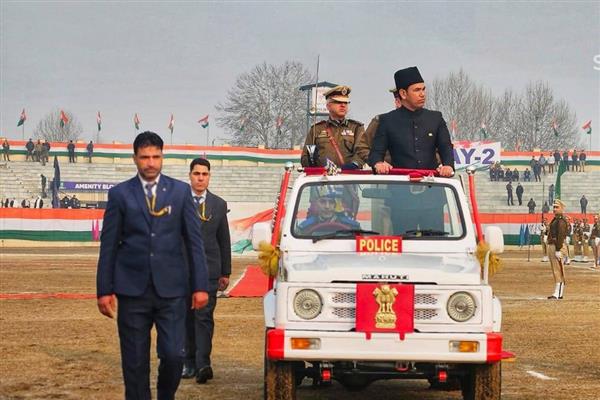 RisingKashmir's tweet image. Have achieved success in Maintaining #LawAndOrder, #Normalcy with Public Cooperation: Div Com #Kashmir

@diprjk @OfficeOfLGJandK
@DivComKash @KashmirPolice
risingkashmir.com/have-achieved-…