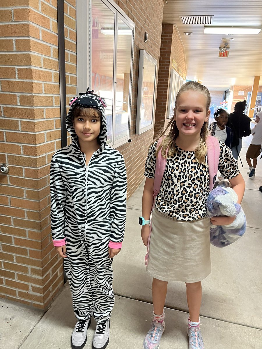 Melissa Ruff tweet media