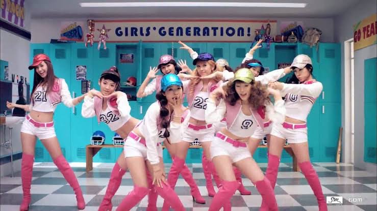 kchartsmaster's tweet photo. 14 years ago today, Girls’ Generation released “Oh!”. https://t.co/81nkBrRb5d