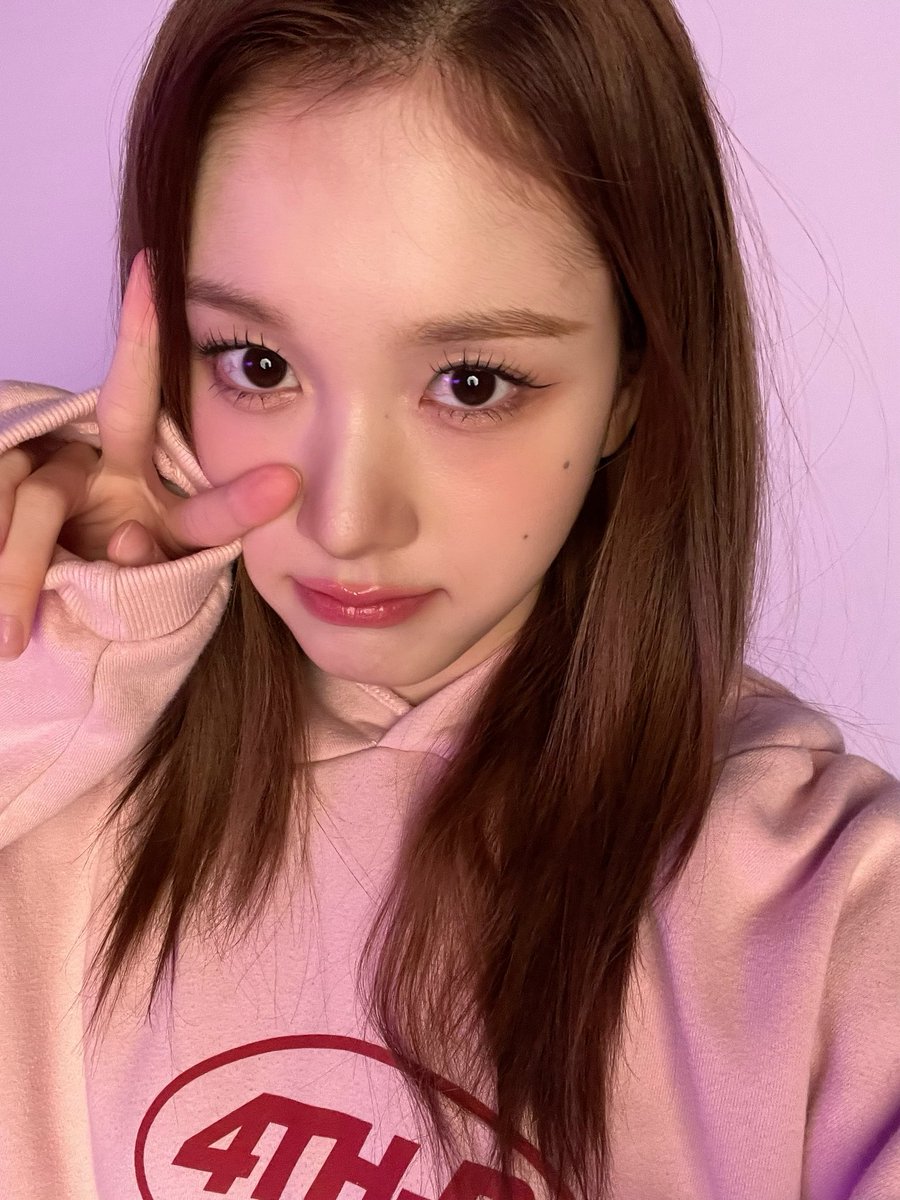 🐶💬
막친 안받아요 재2

#STAYC #스테이씨 #J #재이