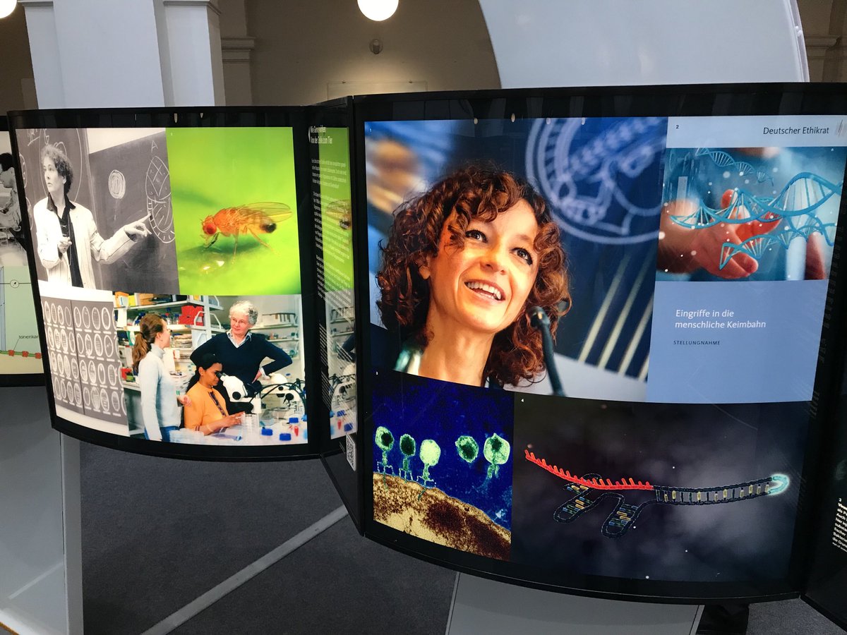 MPSDHamburg's tweet image. Die Ausstellung der Nobelpreisträger*innen der Max-Planck-Gesellschaft wurde heute in #Hamburg eröffnet. Eine faszinierende Reise durch die #Spitzenforschung ! Wo: im Lichthof der StaBi ⁦@unihh⁩ und der Eintritt ist frei. ⁦@maxplanckpress⁩ ⁦@MPIPRIV⁩ #Nobel