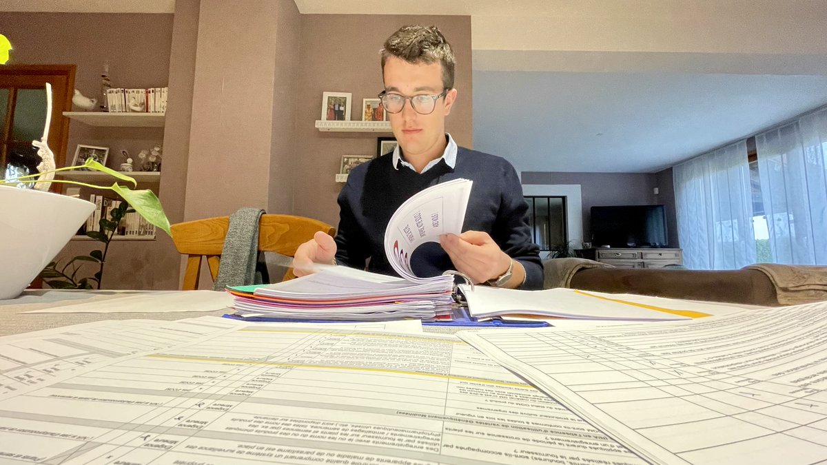 🚜 Colère des #agriculteurs : avant de commencer dans le métier, il faut aussi remplir de la paperasse

Deux années à remplir des formalités lui ont été nécessaires avant de commencer 👇
lunion.fr/id561344/artic…

@UnionArdennais #AgriculteurEnColere #agriculture #Marne