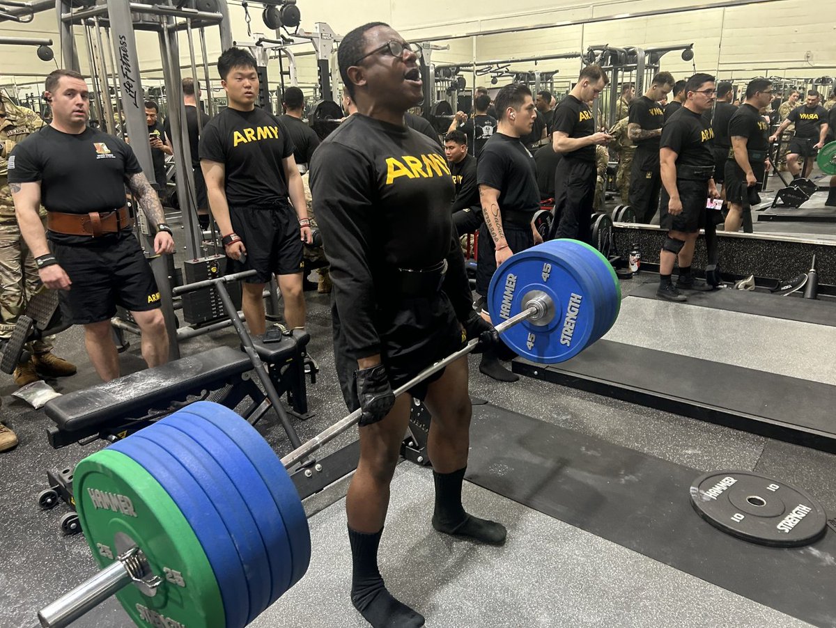 USForcesKorea's tweet photo. #WorkoutOfTheWeek
Putting the 💥power💥 in powerlifting - 1,000 lb. club

📷 @Warrior4ID https://t.co/ebV5f6EDUM