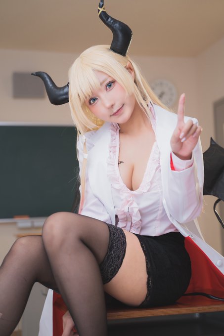 Twitterのコスプレ画像17