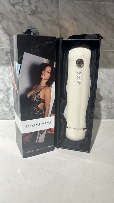 Pocket PUSSY !!! https://t.co/QEOvenze2A<a href="/tag/mvsales"class="tags"><span>#mvsales</span></a>