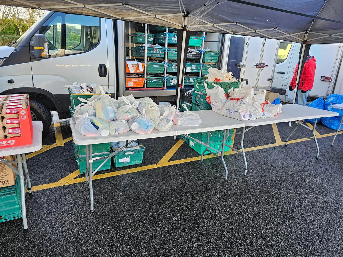 Devonandcornwallfoodaction (@dcfoodaction) on Twitter photo A big thank you to <a href="/tescofood/">Tesco Food</a> in Helston, Cornwall for their recent support at our pop up food hub! .
🗓️ You’ll find us in Helston again - this Saturday!
#plymouthcharity #dcfacharity #foodchangeslives #devoncharity #foodpoverty #foodrevolution #cornwallcharity #helston A big thank you to <a href="/tescofood/">Tesco Food</a> in Helston, Cornwall for their recent support at our pop up food hub! .
🗓️ You’ll find us in Helston again - this Saturday!
#plymouthcharity #dcfacharity #foodchangeslives #devoncharity #foodpoverty #foodrevolution #cornwallcharity #helston