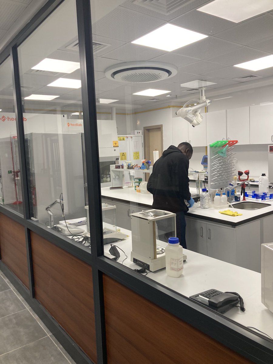 vErg-Vector Ecology Research Group (@hu_verg) on Twitter photo 