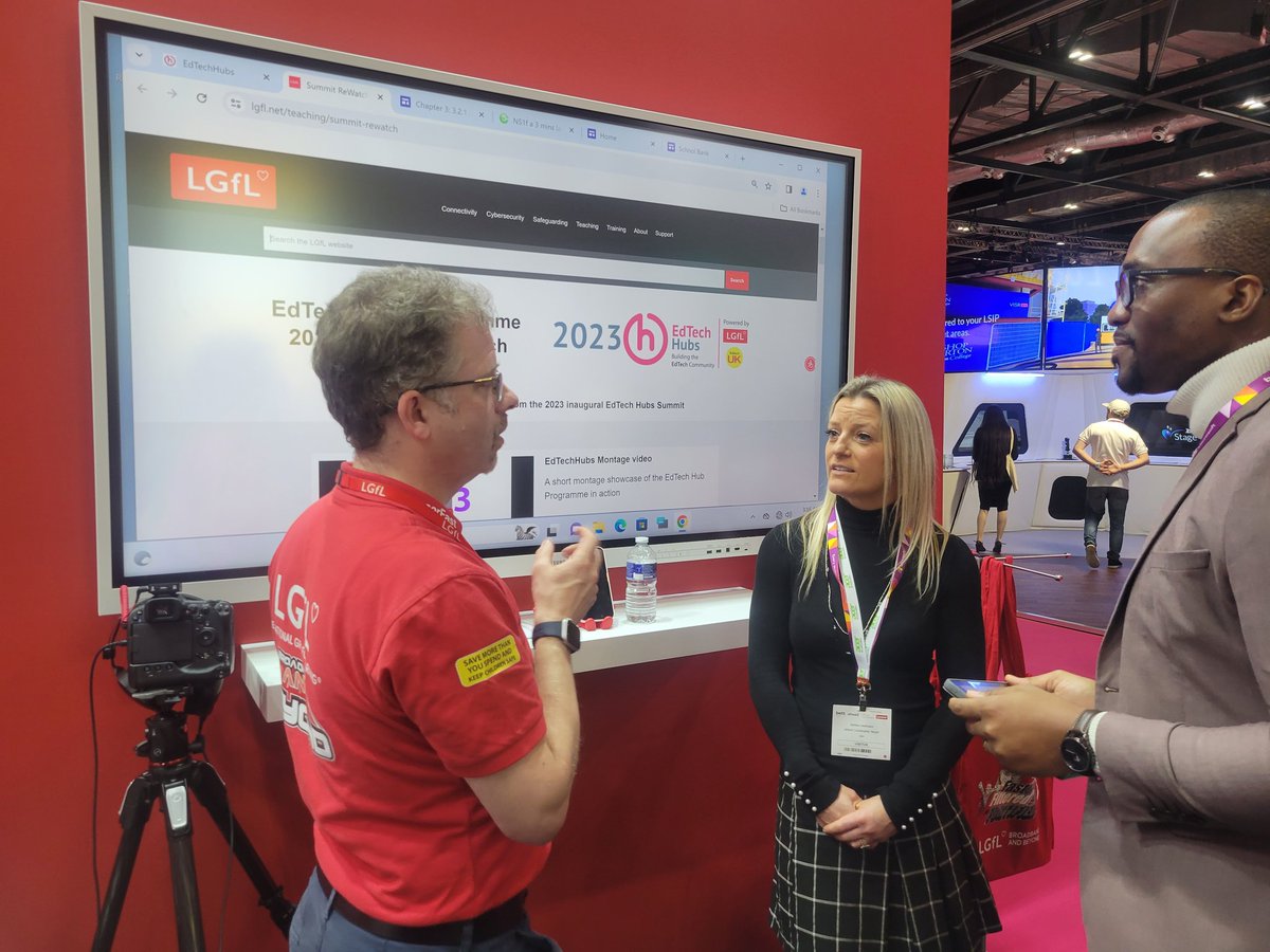 Caught in action @SarahPMorgan, <a href="/bobusher/">Bob Usher</a> &amp; <a href="/osistechtips/">Osi Ejiofor</a> talking edtech at stand sk30.

As they discuss how adoption of technology and the use of school banks in real life settings. 

Pilotsopportunities.lgfl.net