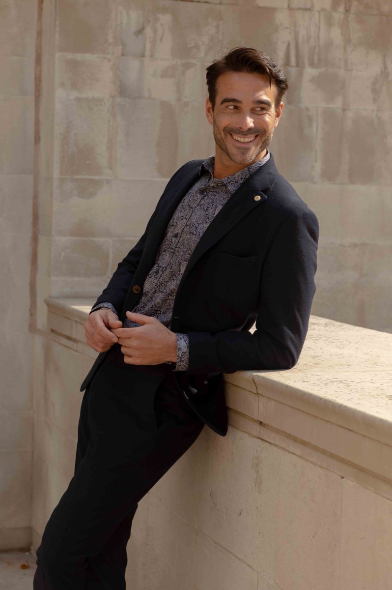 GuideClothing's tweet image. Own your style. Elevate your everyday with timeless pieces from Guide London!