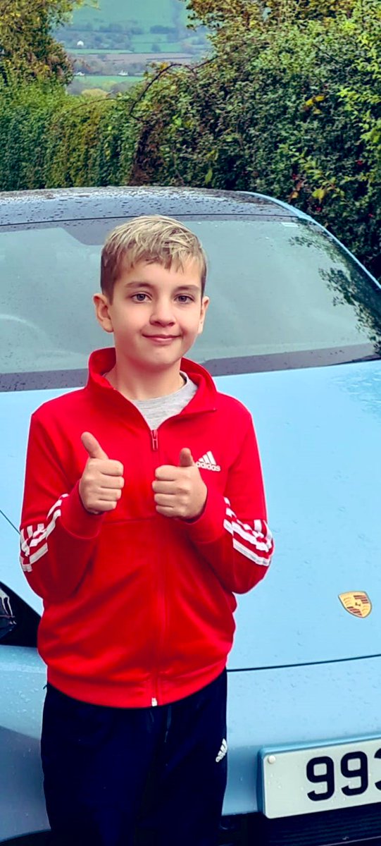 RealShanCothi's tweet image. Edrych mlan i gal cwmni Nerys Price Jones sy’n ymgymryd ag her anferthol o drek yn yr Arctig i elusen @TheJoshuaTree sy wedi helpu ei mab Fynle a’r teulu sy di cal diagnosis o diwmor ar yr ymenydd. Bydd hi’n sgwrsio nesa ar Bore Cothi @BBCRadioCymru ⭐️👌#thejoshuatree #justgiving