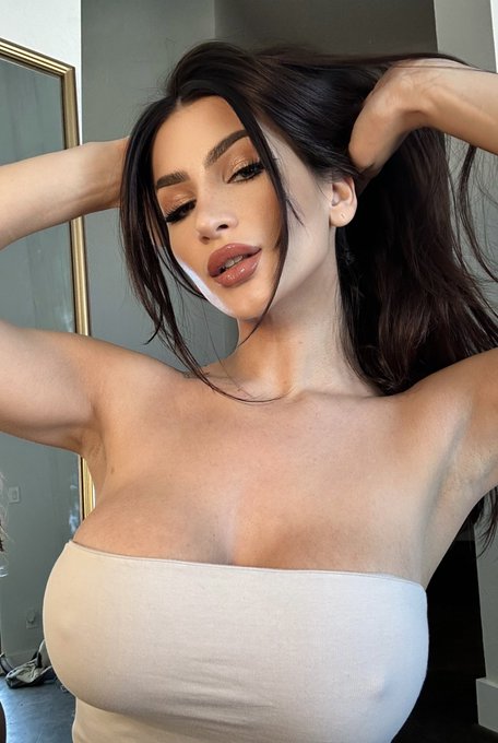 Good morning ☀️ https://t.co/ZjY2BJQAFM